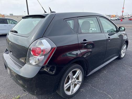 2010 Pontiac Vibe Base