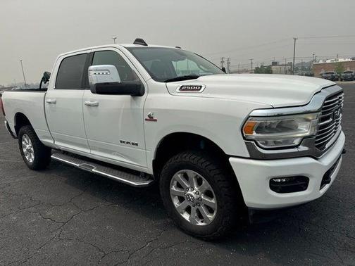 Bright White Clearcoat 2023 RAM 2500 Laramie Crew Cab 4x4 6'4' Box