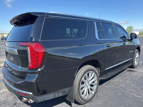 Onyx Black 2022 GMC Yukon XL Denali