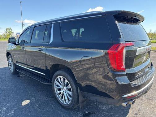 Onyx Black 2022 GMC Yukon XL Denali