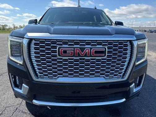 Onyx Black 2022 GMC Yukon XL Denali