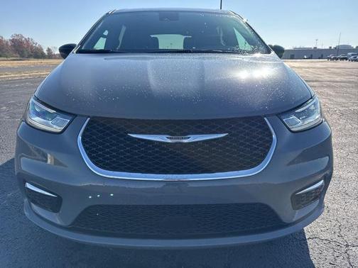 2025 Chrysler Pacifica L