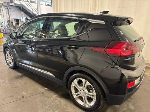 Mosaic Black Metallic 2021 Chevrolet Bolt EV FWD LT