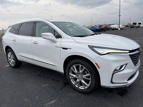 Summit White 2023 Buick Enclave Essence FWD