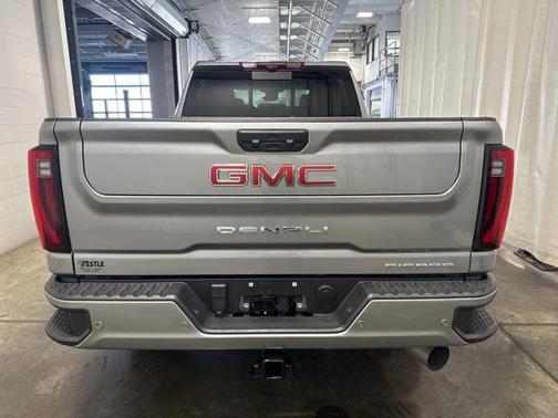 2025 GMC Sierra 2500 Denali