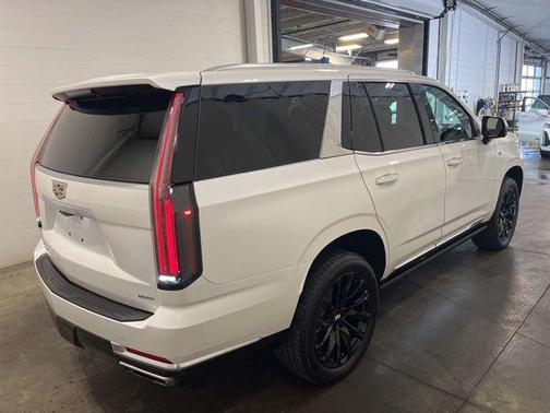 Crystal White Tricoat 2025 Cadillac Escalade Premium Luxury