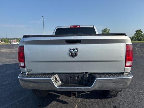 2018 RAM 3500 Tradesman Crew Cab 4x4 6'4' Box
