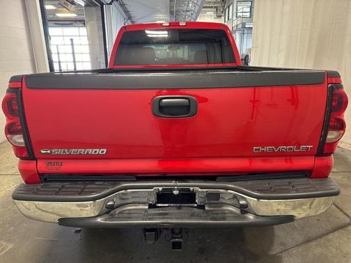 2005 Chevrolet Silverado 2500 LS H/D Crew Cab