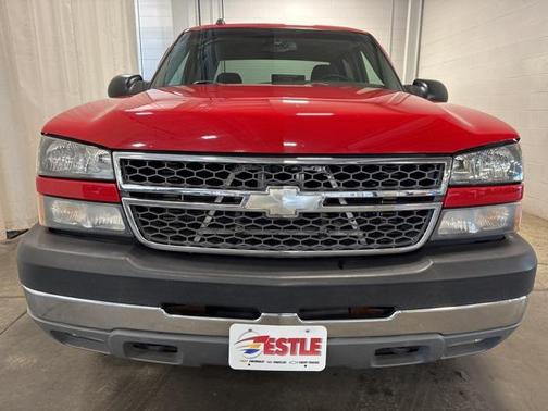 2005 Chevrolet Silverado 2500 LS H/D Crew Cab