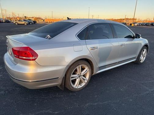 2014 Volkswagen Passat 2.0L TDI DSG SEL Premium