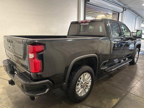 2022 Chevrolet Silverado 2500 High Country
