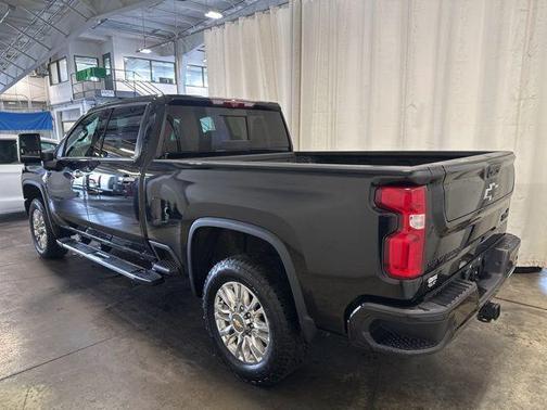 2022 Chevrolet Silverado 2500 High Country
