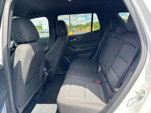 Summit White 2025 Chevrolet Equinox 1LT
