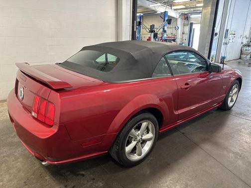2005 Ford Mustang GT