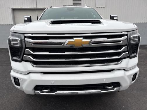 2025 Chevrolet Silverado 3500 High Country