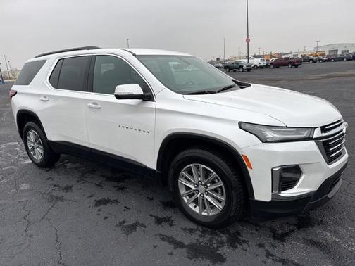 2022 Chevrolet Traverse LT Cloth