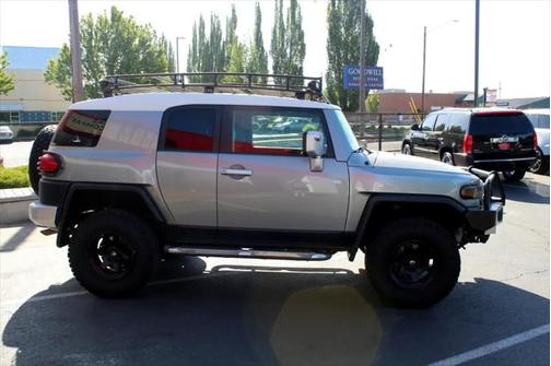 2010 Toyota FJ Cruiser Base