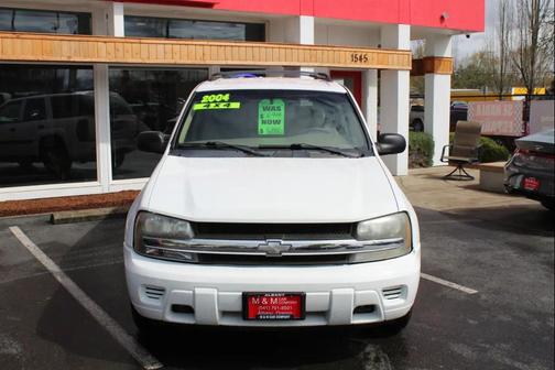 Summit White 2004 Chevrolet Trailblazer LS