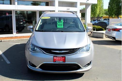 2018 Chrysler Pacifica Hybrid Touring L