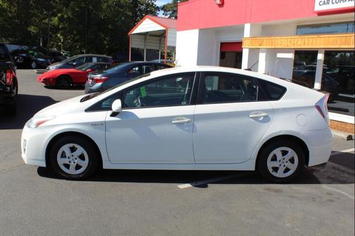 2010 Toyota Prius V