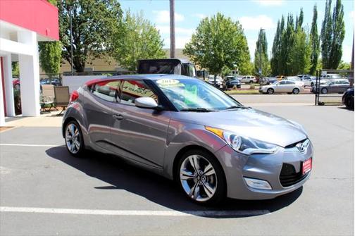 2013 Hyundai Veloster Base