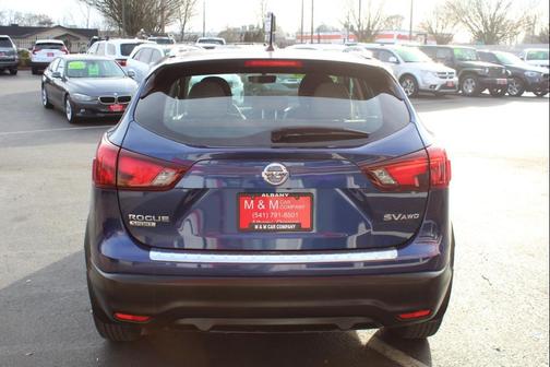 2018 Nissan Rogue Sport SV
