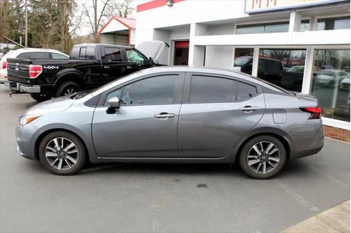 2021 Nissan Versa 1.6 SV