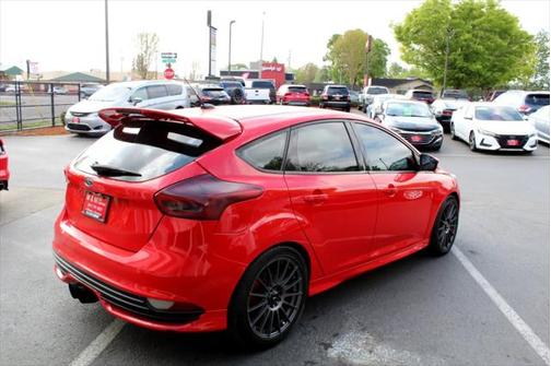2017 Ford Focus ST ST