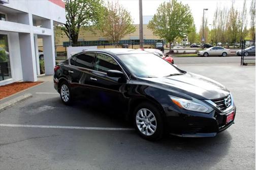 2016 Nissan Altima 2.5 SR