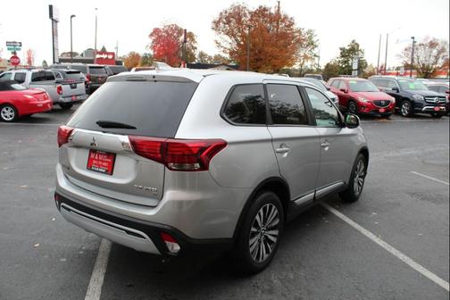 2019 Mitsubishi Outlander SEL