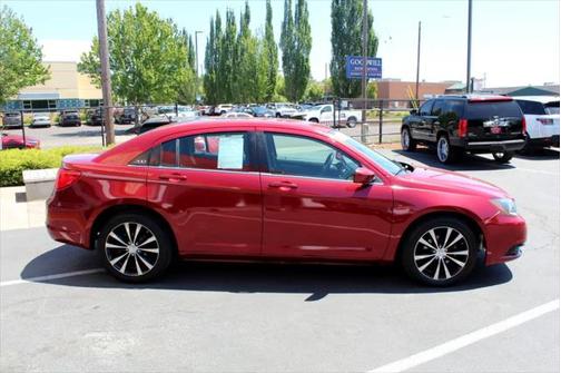 2014 Chrysler 200 Touring