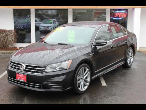 2017 Volkswagen Passat 1.8T R-Line w/Comfort