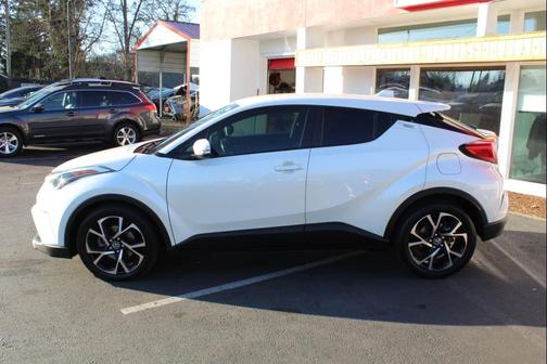 2019 Toyota C-HR XLE