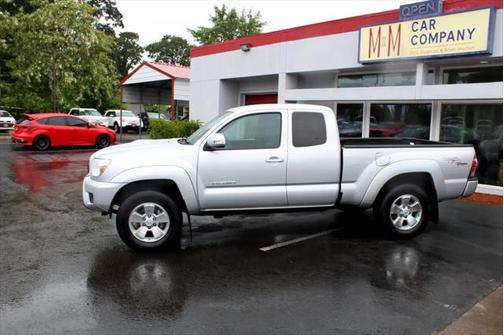 2013 Toyota Tacoma Base