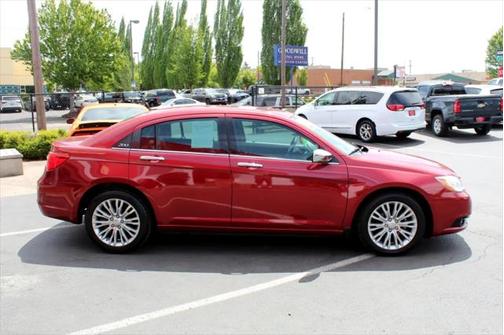 2012 Chrysler 200 Limited