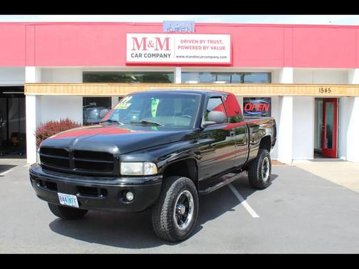 Black Clear Coat 1999 Dodge Ram 1500 Quad Cab