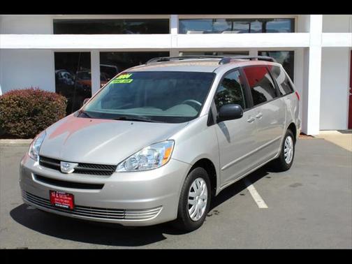2004 Toyota Sienna LE