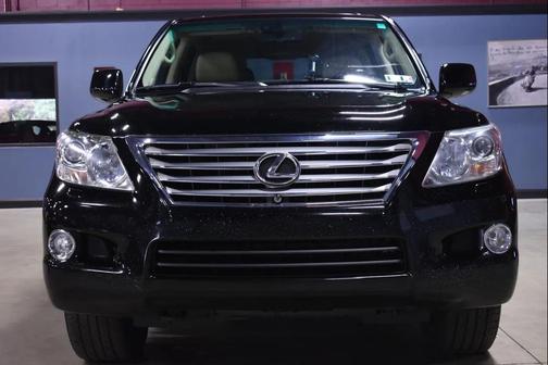 2011 Lexus LX 570 Base