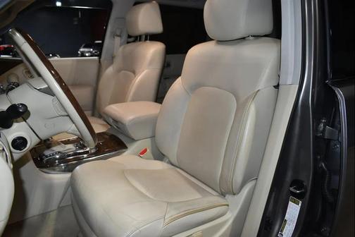 2016 INFINITI QX80 Base