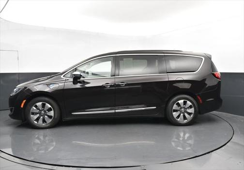 2018 Chrysler Pacifica Hybrid Limited