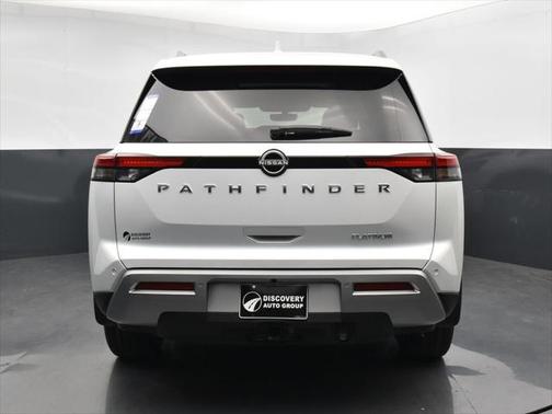 2025 Nissan Pathfinder Platinum FWD