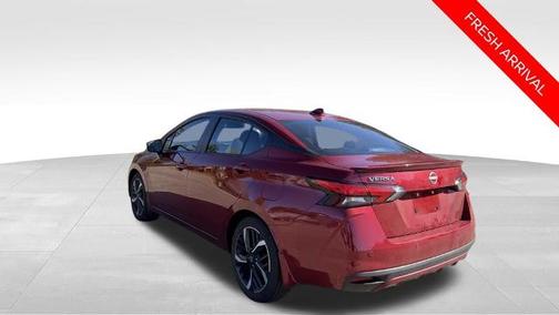 2025 Nissan Versa 1.6 SR