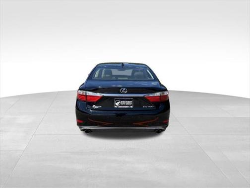 2015 Lexus ES 350 Crafted Line