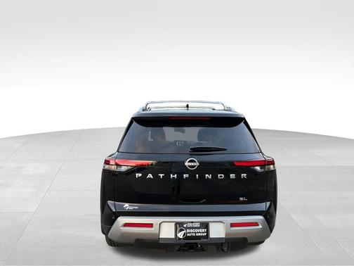2025 Nissan Pathfinder SL FWD