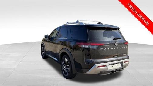 2022 Nissan Pathfinder Platinum