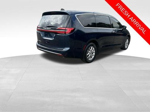 2025 Chrysler Pacifica L