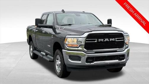 2019 RAM 2500 Big Horn Crew Cab 4x4 6'4' Box