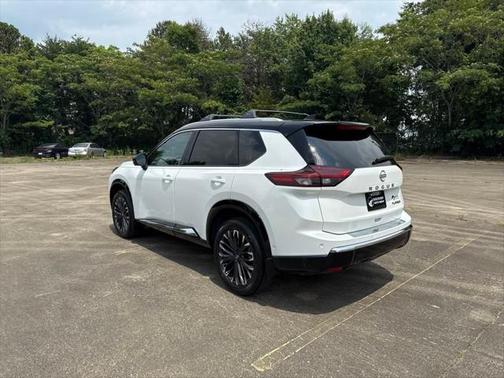 2025 Nissan Rogue Platinum