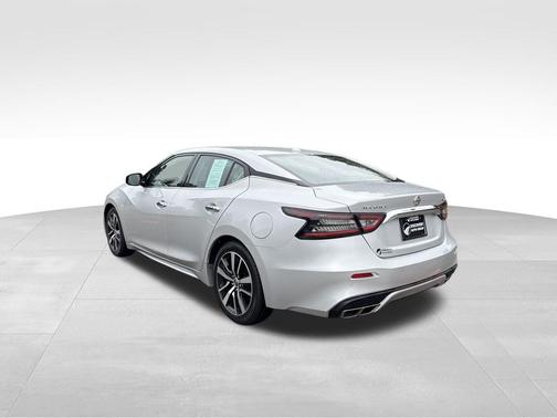 2022 Nissan Maxima SV Xtronic CVT