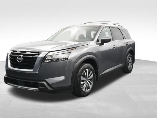 2025 Nissan Pathfinder SL FWD